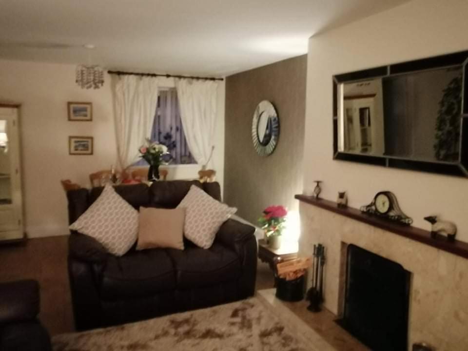 Willa Comfy Quiet Town House Strabane Pokój zdjęcie